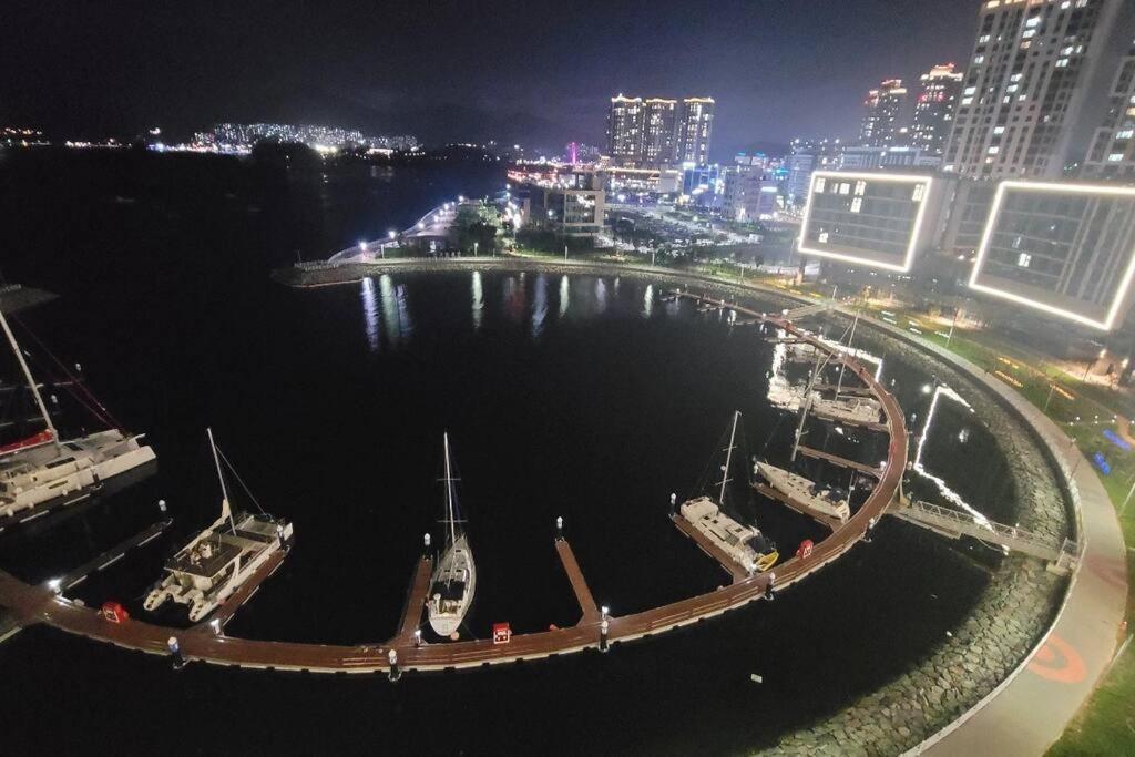 The Castle Ocean Marina Double Suite Yeosu Zewnętrze zdjęcie