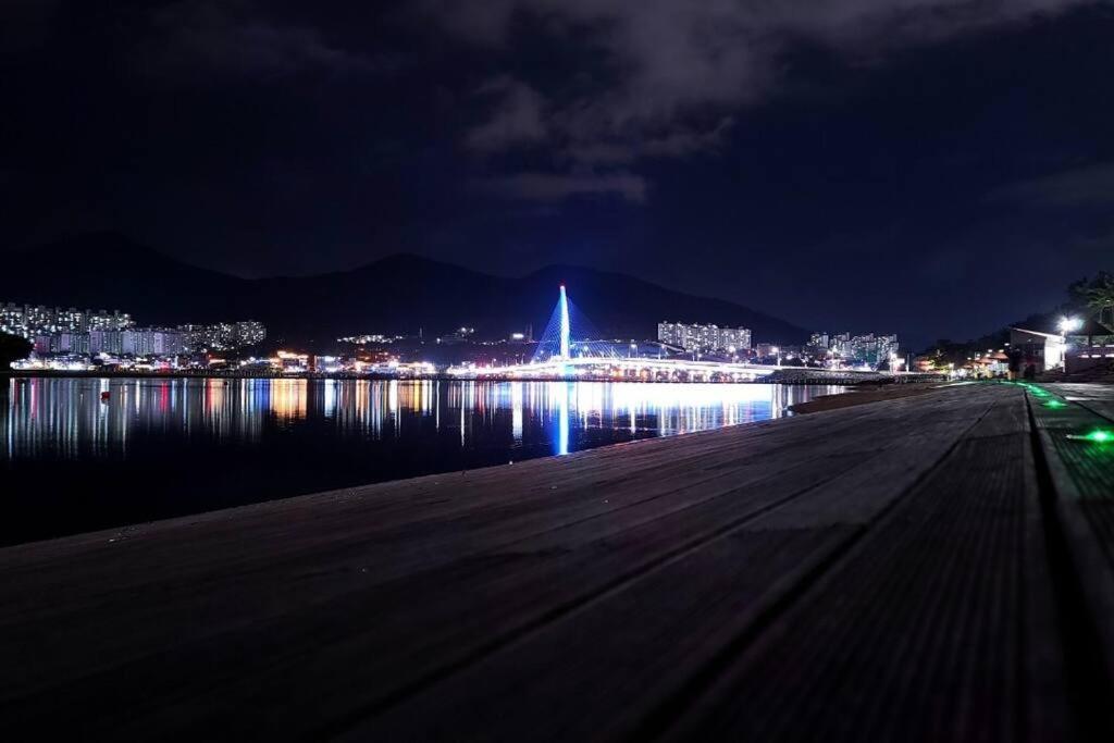 The Castle Ocean Marina Double Suite Yeosu Zewnętrze zdjęcie